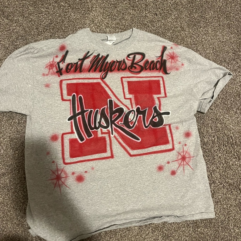 Gray Huskers Kids T-Shirt